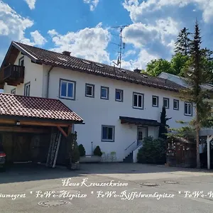 Haus Kreuzeckwiese - Self Catering Apartment Garmisch-Partenkirchen