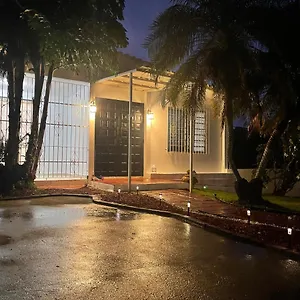 Holiday home Borinquen Beach House, Camaceyes
